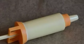 Place the protein mass in a pastry syringe. You can choose the nozzle at your discretion. If you do not have a syringe, use a baking bag ...