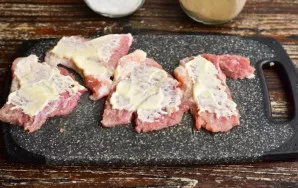 Grease with mayonnaise.