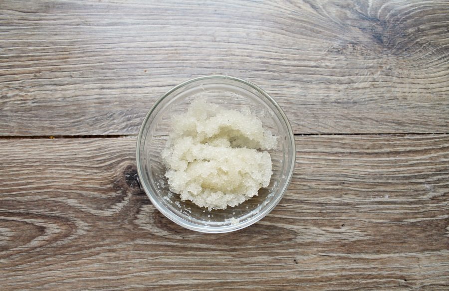 Pour cold water over the gelatin and let it swell for 30-40 minutes.