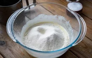 Sift all the flour, add salt.