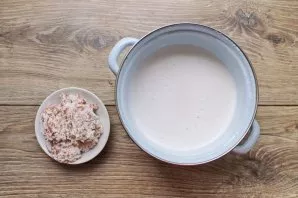 Strain the liquid through several layers of gauze and squeeze it out.