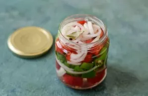 Pour the hot marinade into the jar. Close the lid and let cool completely. Then put in a cool place.