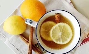 Cooking time is relative. You can cook for about 15 minutes, or you can leave to infuse for half an hour or an hour so that the wine is p...