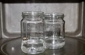 Wash the jars and lids thoroughly. Boil iron lids for 5 minutes, sterilize the jars in any convenient way.