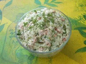 Mix all the ingredients in a salad bowl, season the salad with mayonnaise and mix well. Salt and pepper to taste. Enjoy your meal!