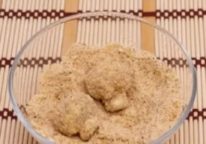 Then soak again in the egg mixture and roll in breadcrumbs.