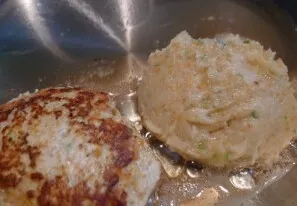 Fry the cutlets in a preheated pan on both sides until golden brown.