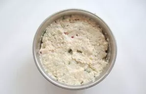 Mix the mince for cutlets well.