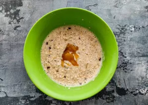 Add raisins, honey and mix everything thoroughly again.