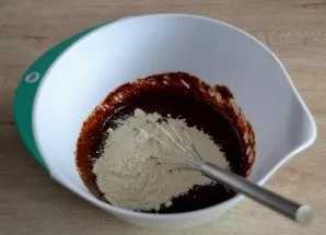 Finally add the flour and stir until smooth. Preheat oven to 180 degrees.