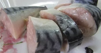 After the specified time, the mackerel is ready! If in doubt, leave for another 12 hours.