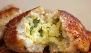 Heat the pan with butter. Fry each cutlet for about 5 minutes. Delicious!