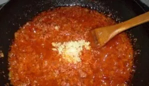 Add a little water (to the desired consistency), add basil and chopped garlic. Instead of basil, you can use other favorite spices. Simme...