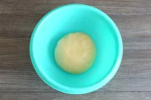 The finished dough should be soft, not stick to your hands, but flexible.