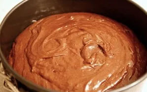 Preheat oven to 180 degrees. Put the biscuit dough in a baking dish, anointing with a small piece of butter. Bake for 35-40 minutes (unti...