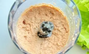 Grind everything to a puree state.