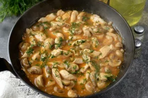 When the sauce thickens a little, add salt and pepper to taste. Add chopped dill, heat for about a minute and turn off the stove.