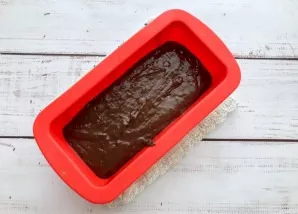 Put the dough in a baking dish and send it to an oven preheated to 180 degrees for 30-40 minutes.