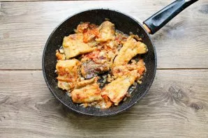 Remove the prepared fish from the heat, lay out on plates and serve immediately.