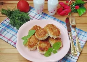 Crispy on the outside, and juicy on the inside , already prepared wonderful pork cutlets with cheese and dill.