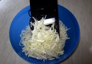 Now chop the cabbage.