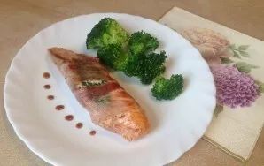 Fragrant and tasty fish is ready!