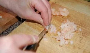 Finely chop the boiled shrimp. Add to the remaining ingredients.