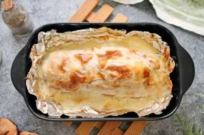 Grease the top of the roll with mayonnaise and put to bake for another 10-15 minutes. Remove the roll from the oven, cover with foil and ...