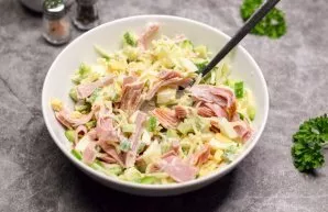 Mix the ingredients and serve the salad.