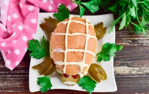 Make the turtle's legs and head out of cucumbers. From pomegranate - eyes, from mayonnaise - mouth. That's it, the beautiful 'Turtle' san...