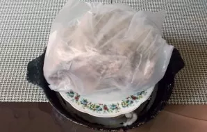 Remove from water, drain and cover with a bag. Leave to stand for 3 hours.