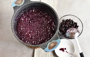 After the time has passed, you can simply boil the jam for another 5 minutes and pour it into jars. There will be a lot of liquid syrup, ...