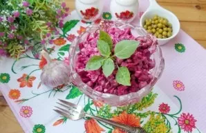 The salad is ready. Delicious!