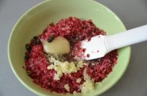 Pour in vegetable oil.