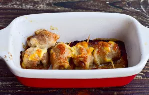 Place the rolls in an oven preheated to 190 degrees for 35-40 minutes.