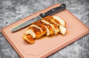 After a while, remove the foil and cut the brisket into pieces.