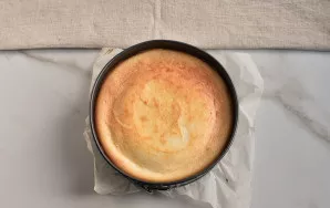 Cool the prepared cake in the form, then cool completely in the refrigerator.