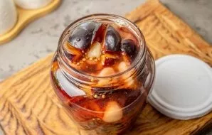 Pour the plums with boiling marinade, immediately tightly close with a sterilized lid. Turn the jars upside down, wrap something warm and...