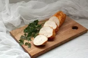 Peel off the mesh, film, cut and serve.