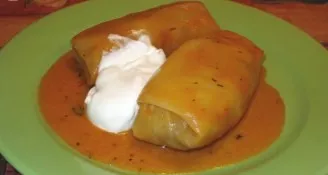 We transfer the pigeons to a deep pot. Dilute the tomato paste in 3 cups of water and pour into a saucepan, add salt to taste. Simmer the...