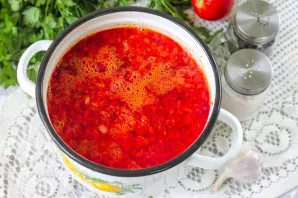 Place in a saucepan where the potatoes were cooked.