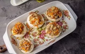 Fill with buckwheat and vegetable filling.