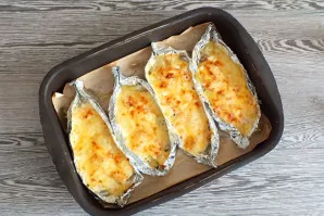 After the time has passed, remove from the oven and serve immediately.