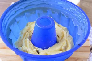 Put the dough in a baking dish.