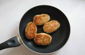 Fry on all sides until golden brown.