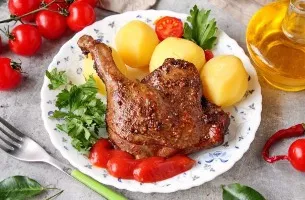 Duck in pomegranate sauce