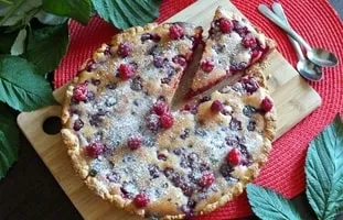 Raspberry quiche