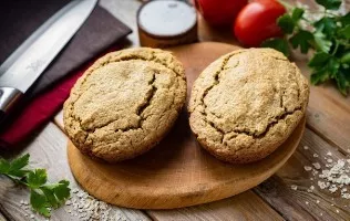 Oatmeal bread with yeast-free kefir