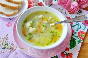 Oatmeal soup with cauliflower