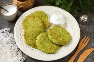 Pancakes from broccoli